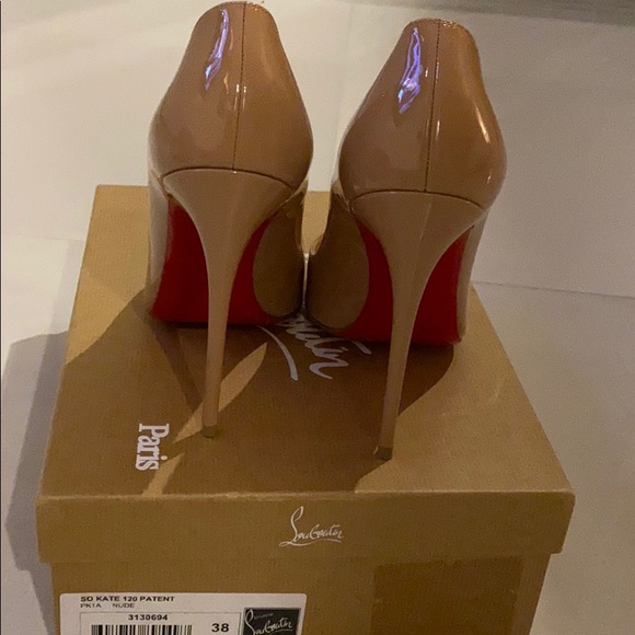 100% authentic. Louboutin So Kate 38 - Picture 3 of 3